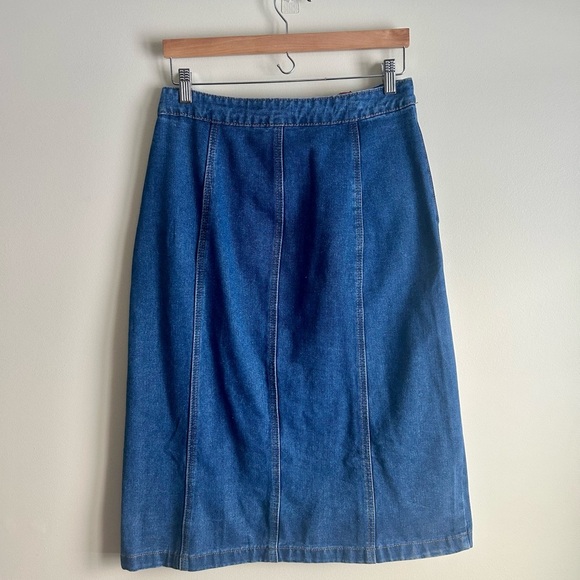 Denim Button-Front A-Line Midi Skirt w/ Pockets 29"L - Picture 3 of 4